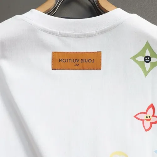 Replica Louis Vuitton LV T-Shirts Short Sleeved For Unisex #1428166 $36.00 USD for Wholesale