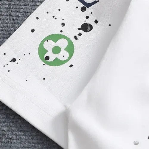 Replica Louis Vuitton LV T-Shirts Short Sleeved For Unisex #1428174 $36.00 USD for Wholesale