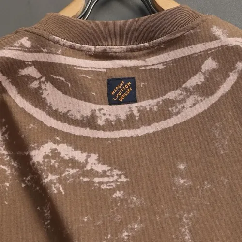 Replica Louis Vuitton LV T-Shirts Short Sleeved For Unisex #1428192 $39.00 USD for Wholesale