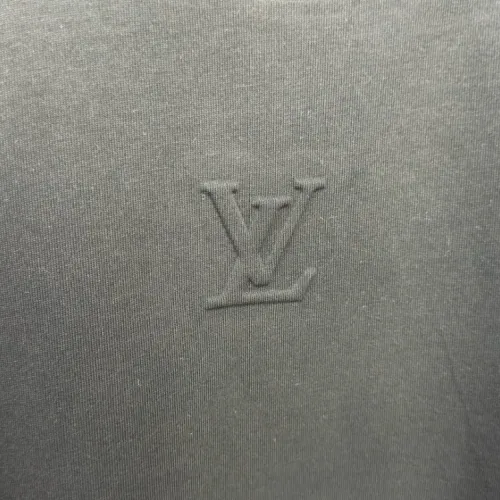 Replica Louis Vuitton LV T-Shirts Short Sleeved For Unisex #1428226 $60.00 USD for Wholesale