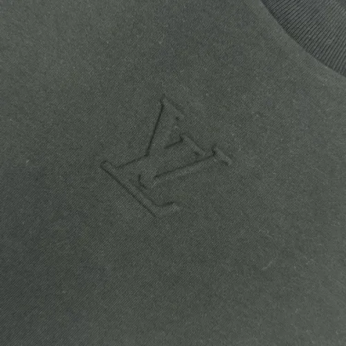 Replica Louis Vuitton LV T-Shirts Short Sleeved For Unisex #1428226 $60.00 USD for Wholesale
