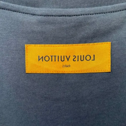 Replica Louis Vuitton LV T-Shirts Short Sleeved For Unisex #1428228 $60.00 USD for Wholesale