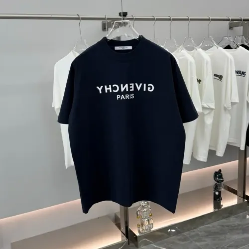 Givenchy T-Shirts Short Sleeved For Unisex #1428836 $40.00 USD, Wholesale Replica Givenchy T-Shirts