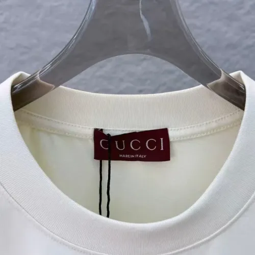 Replica Gucci T-Shirts Short Sleeved For Unisex #1428848 $36.00 USD for Wholesale