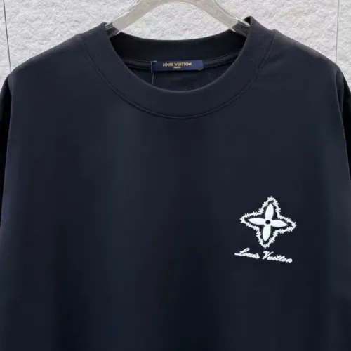 Replica Louis Vuitton LV T-Shirts Short Sleeved For Unisex #1428887 $40.00 USD for Wholesale