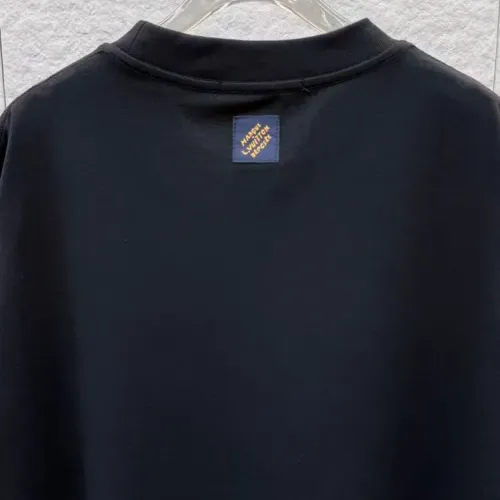 Replica Louis Vuitton LV T-Shirts Short Sleeved For Unisex #1428895 $39.00 USD for Wholesale