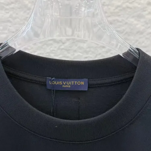 Replica Louis Vuitton LV T-Shirts Short Sleeved For Unisex #1428909 $38.00 USD for Wholesale