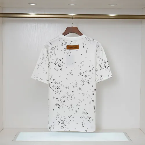 Replica Louis Vuitton LV T-Shirts Short Sleeved For Unisex #1429636 $36.00 USD for Wholesale