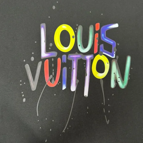 Replica Louis Vuitton LV T-Shirts Short Sleeved For Men #1429758 $45.00 USD for Wholesale