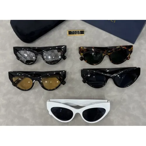 Replica Gucci Sunglasses #1429923 $25.00 USD for Wholesale