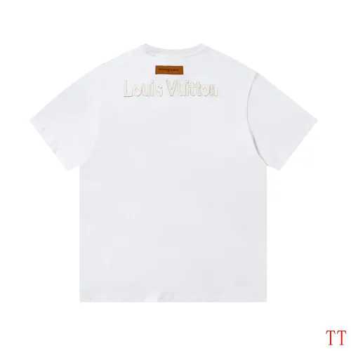 Replica Louis Vuitton LV T-Shirts Short Sleeved For Unisex #1429952 $39.00 USD for Wholesale