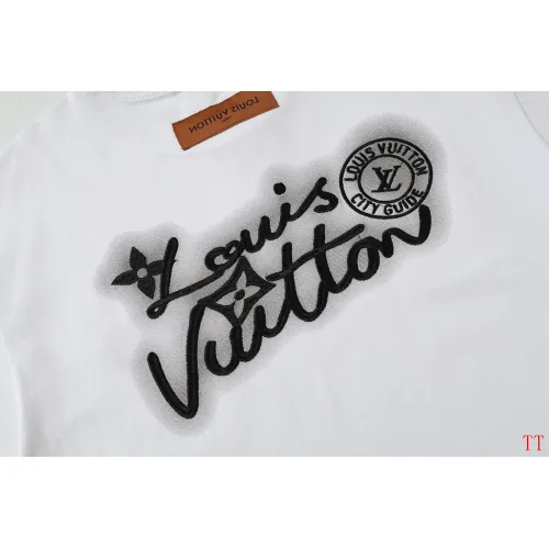 Replica Louis Vuitton LV T-Shirts Short Sleeved For Unisex #1429961 $39.00 USD for Wholesale