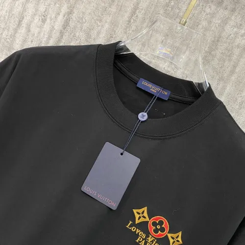 Replica Louis Vuitton LV T-Shirts Short Sleeved For Unisex #1429994 $42.00 USD for Wholesale