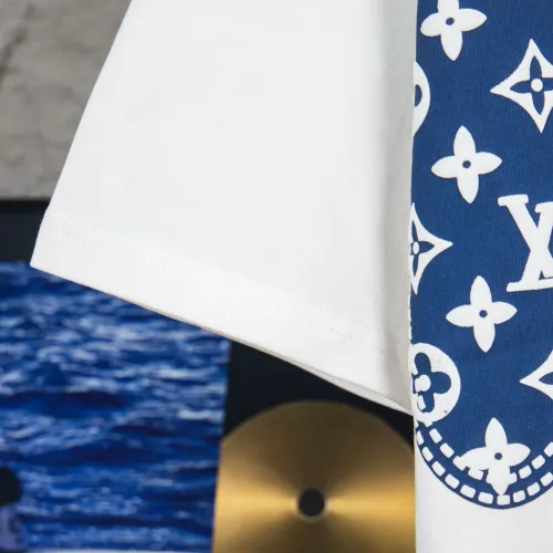 Replica Louis Vuitton LV T-Shirts Short Sleeved For Unisex #1430111 $34.00 USD for Wholesale