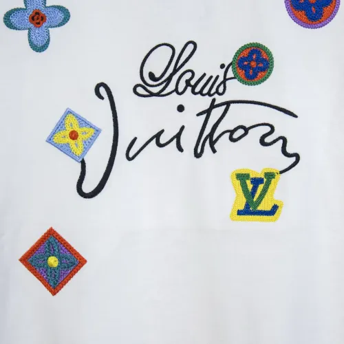 Replica Louis Vuitton LV T-Shirts Short Sleeved For Unisex #1430117 $36.00 USD for Wholesale