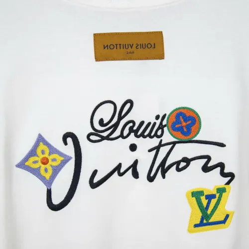 Replica Louis Vuitton LV T-Shirts Short Sleeved For Unisex #1430121 $36.00 USD for Wholesale