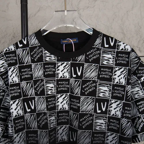 Replica Louis Vuitton LV T-Shirts Short Sleeved For Unisex #1430132 $36.00 USD for Wholesale