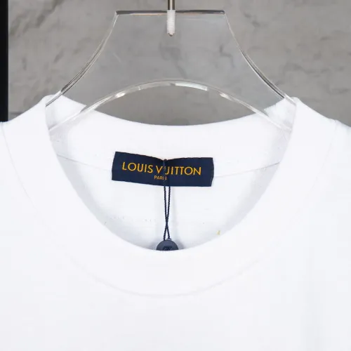 Replica Louis Vuitton LV T-Shirts Short Sleeved For Unisex #1430133 $36.00 USD for Wholesale