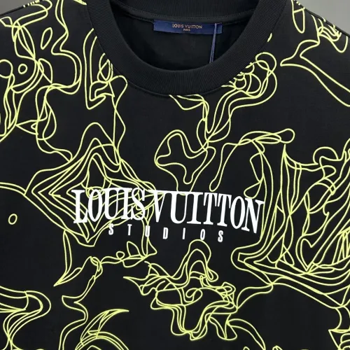 Replica Louis Vuitton LV T-Shirts Short Sleeved For Unisex #1430314 $64.00 USD for Wholesale