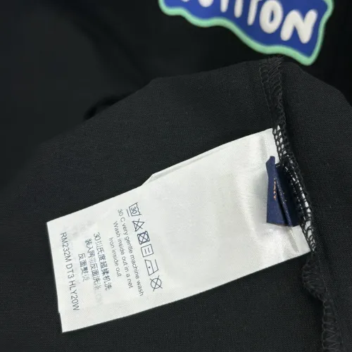 Replica Louis Vuitton LV T-Shirts Short Sleeved For Unisex #1430316 $64.00 USD for Wholesale