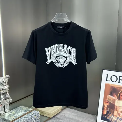 Versace T-Shirts Short Sleeved For Unisex #1430467 $68.00 USD, Wholesale Replica Versace T-Shirts