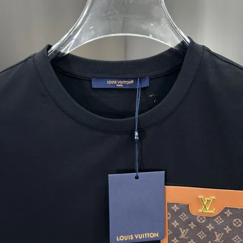 Replica Louis Vuitton LV T-Shirts Short Sleeved For Unisex #1430472 $68.00 USD for Wholesale