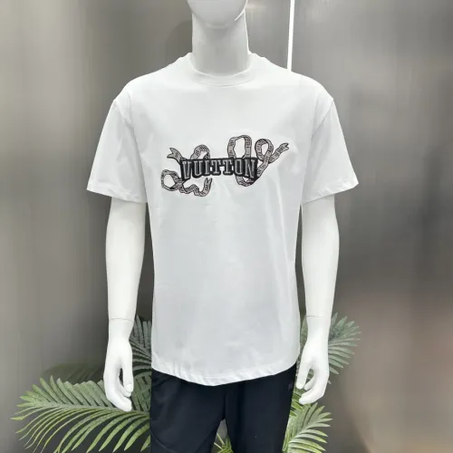 Replica Louis Vuitton LV T-Shirts Short Sleeved For Unisex #1430495 $64.00 USD for Wholesale