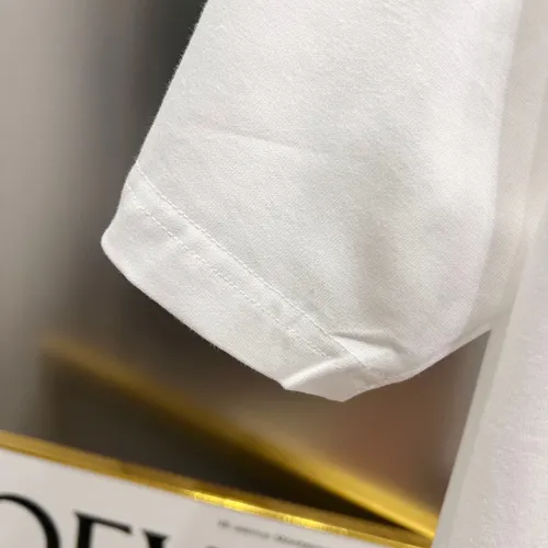 Replica Louis Vuitton LV T-Shirts Short Sleeved For Unisex #1430547 $38.00 USD for Wholesale