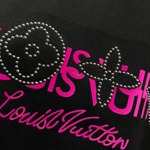 Replica Louis Vuitton LV T-Shirts Short Sleeved For Unisex #1430551 $38.00 USD for Wholesale
