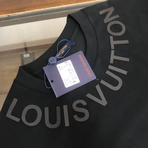 Replica Louis Vuitton LV T-Shirts Short Sleeved For Unisex #1431110 $34.00 USD for Wholesale