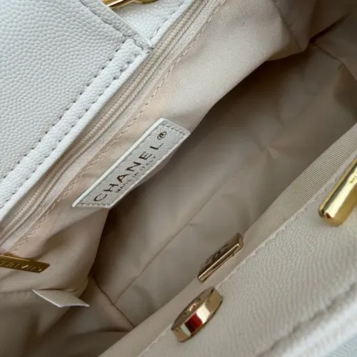 Replica Chanel AAA Quality Handbags For Women #1432274 $88.00 USD for Wholesale