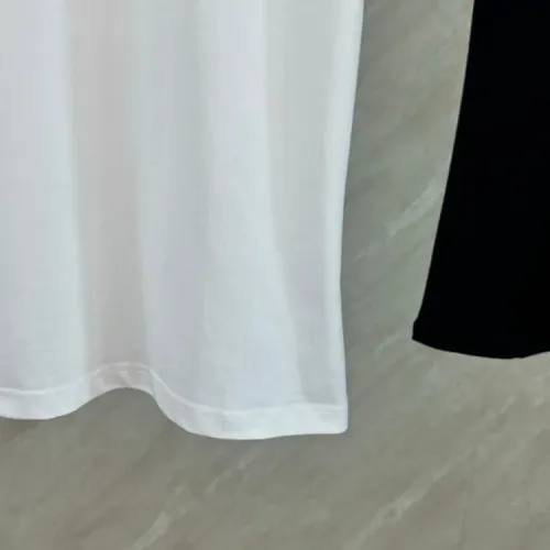 Replica Burberry T-Shirts Short Sleeved For Unisex #1432791 $45.00 USD for Wholesale