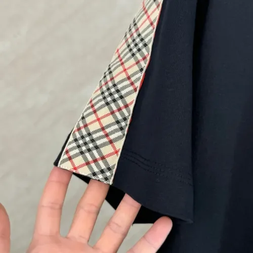 Replica Burberry T-Shirts Short Sleeved For Unisex #1432794 $45.00 USD for Wholesale