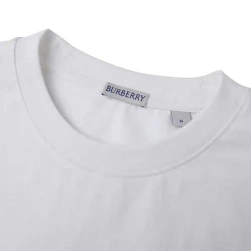 Replica Burberry T-Shirts Short Sleeved For Unisex #1432799 $45.00 USD for Wholesale