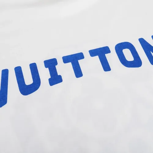 Replica Louis Vuitton LV T-Shirts Short Sleeved For Unisex #1432946 $48.00 USD for Wholesale