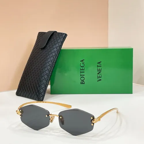 Bottega Veneta AAA Quality Sunglasses #1433463