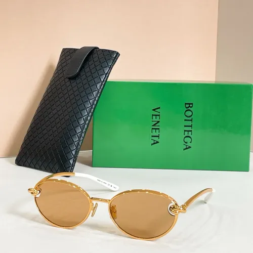 Bottega Veneta AAA Quality Sunglasses #1433771