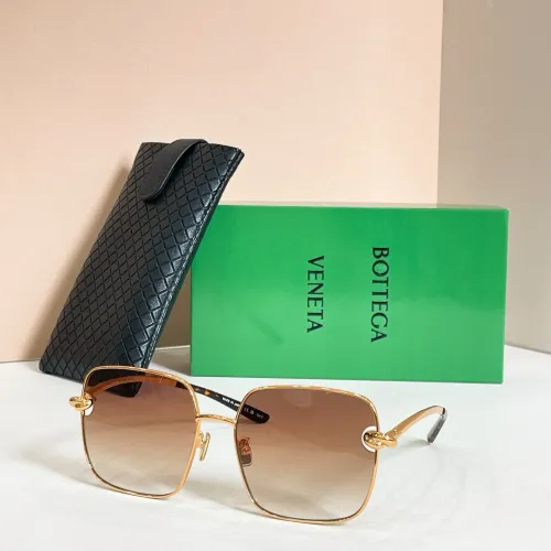 Bottega Veneta AAA Quality Sunglasses #1433784