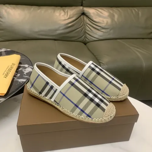 Burberry Flat Shoes For Men #1434328
