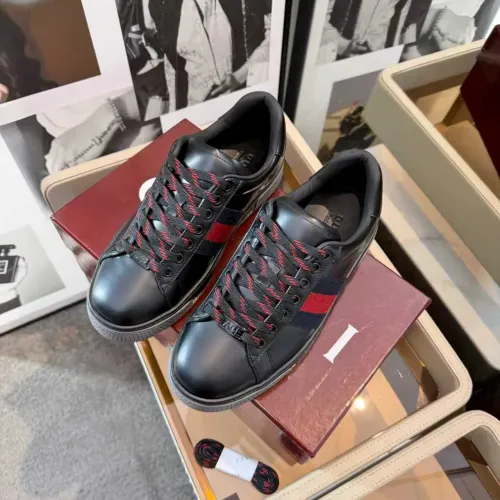 Replica Gucci Casual Shoes For Men #1434573 $105.00 USD for Wholesale