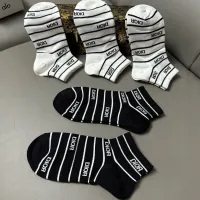 $25.00 USD Christian Dior Socks For Women #1422573