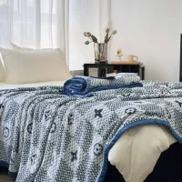 $60.00 USD Louis Vuitton LV Blanket #1424502