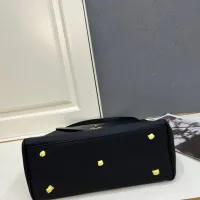 $105.00 USD Chanel AAA Quality Shoulder Bags #1424986