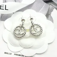 $25.00 USD Chanel Earrings For Women #1425000