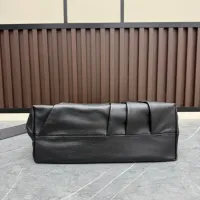 $238.02 USD LOEWE AAA Quality Shoulder Bags #1425010