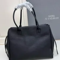 $115.00 USD Chanel AAA Quality Handbags For Women #1425038