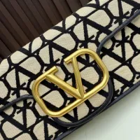 $98.00 USD Valentino AAA Quality Messenger Bags For Women #1425049