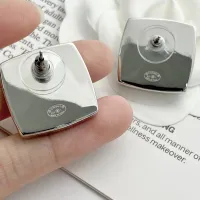 $32.00 USD Chanel Earrings For Women #1425095
