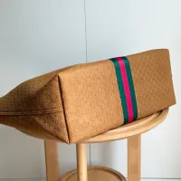 $88.00 USD Gucci AAA Quality Handbags For Women #1425205