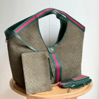 $88.00 USD Gucci AAA Quality Handbags For Women #1425206